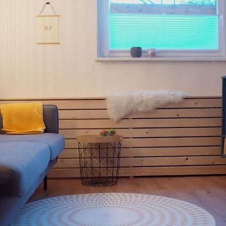 Gemuetliche Souterrain Wohnung Luneburg Bagian luar foto