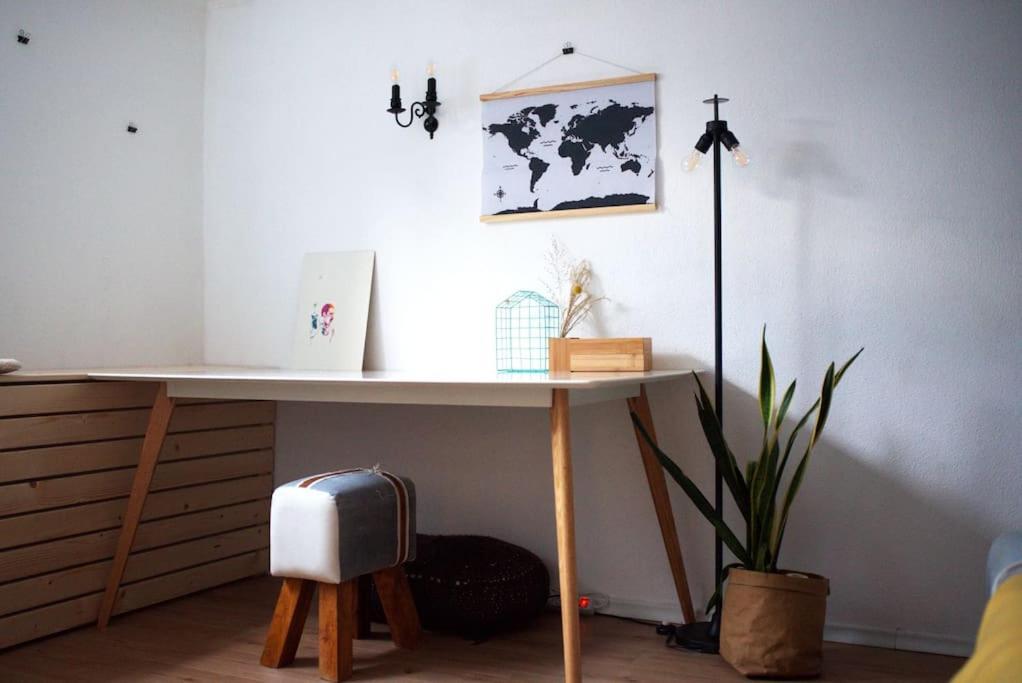 Gemuetliche Souterrain Wohnung Luneburg Bagian luar foto
